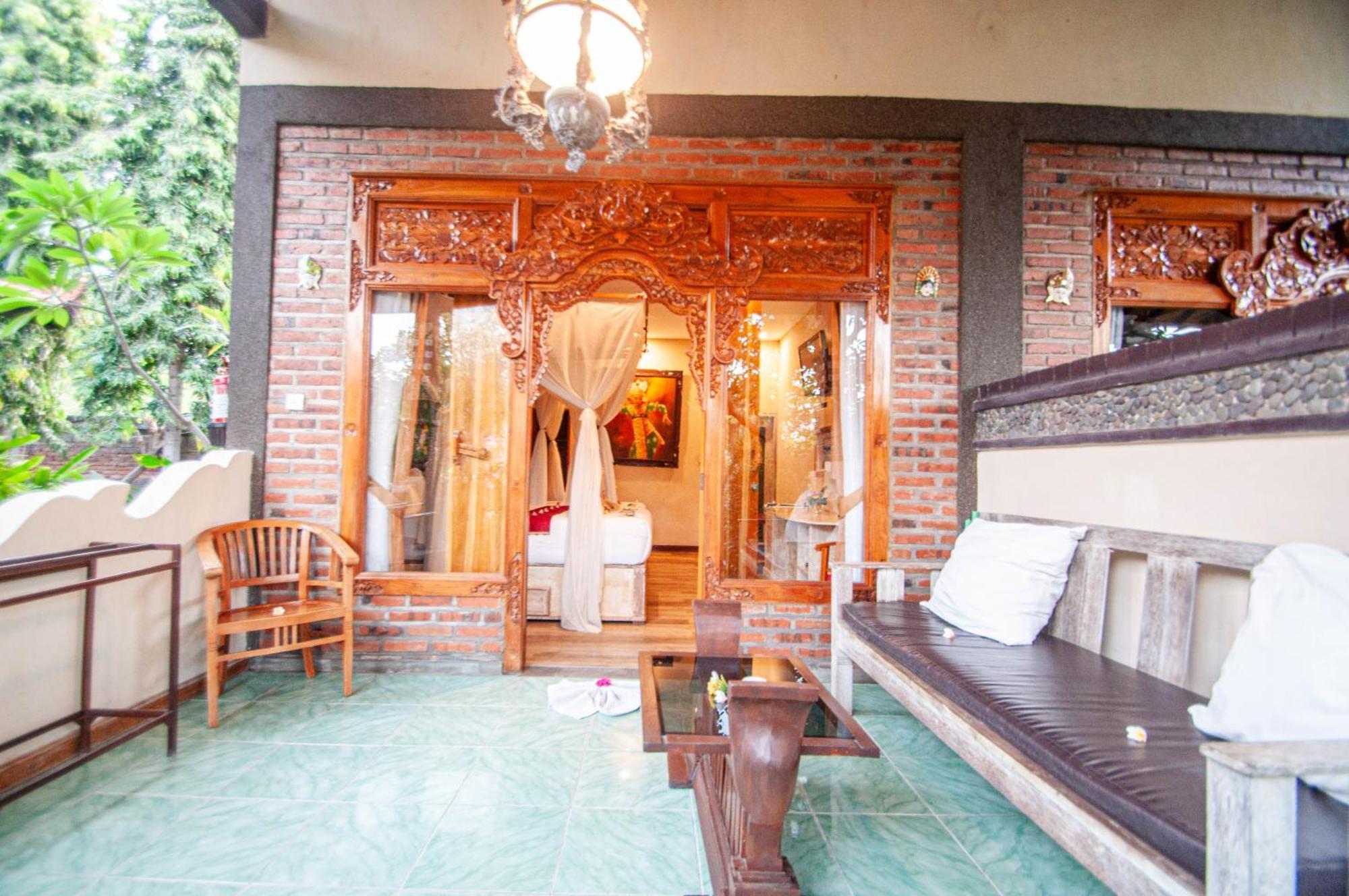 Kubuku Eco Dive Lodge And Yoga Pemuteran Екстериор снимка