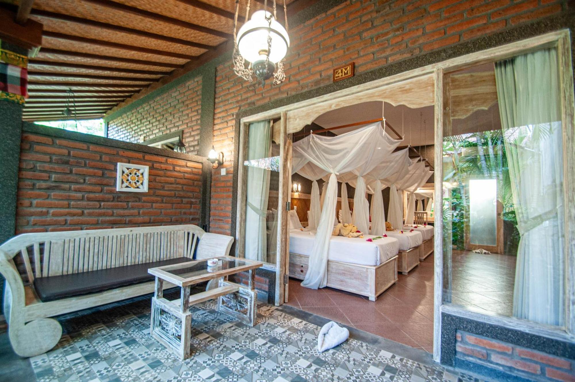 Kubuku Eco Dive Lodge And Yoga Pemuteran Екстериор снимка